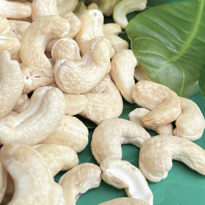 Noix de cajou en vrac W180 à bas prix, prêtes à être expédiées, faible MOQ, Santigo - Product Image 1