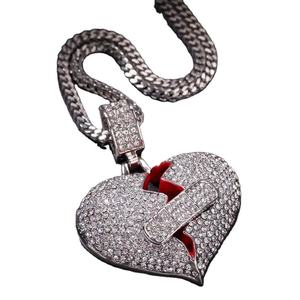Colgante de Moissanita Corazón Roto Totalmente Engastado VVS Corte Brillante Estilo Hip Hop Chapado en Oro Rosa Joyería de Regalo - Product Image 2