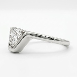 Bague en diamant de qualité export, 2,5 carats, taille triangle, cultivé en laboratoire, pour femme, bijoux de mariage, disponible à la vente - Product Image 5