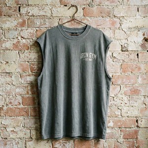 เสื้อยืดคอตตอนพรีเมียมเนื้อหนา ทรงเข้ารูป พร้อมดีไซน์วินเทจฟอกสี และทรงไหล่ตกขนาดโอเวอร์ไซส์ - Product Image 5