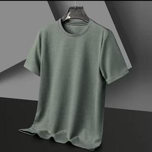 Camisetas de manga corta transpirables, cómodas y elegantes para hombre, camisetas casuales de cuello redondo con textura gofrada. - Product Image 3
