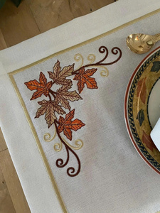 ชุดผ้าปูโต๊ะและผ้าเช็ดปากปักลายใบไม้ฤดูใบไม้ร่วงแบบดั้งเดิมสุดหรู ซักได้ สีเบจ ผ้าฝ้าย สำหรับใช้ในบ้าน งานแต่งงาน และงานอีเว้นท์ต่างๆ - Product Image 2