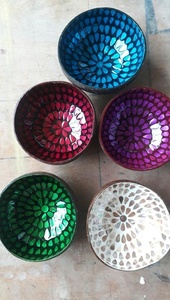 Tazón de Cáscara de Coco Natural Pintado a Mano con Incrustaciones de Madreperla, Diseño Personalizado, Hecho a Mano, Ecológico, Decorativo, Proveedor de Exportación - Product Image 3