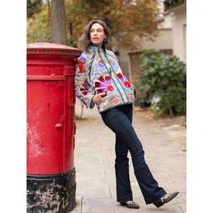 Chaqueta beige bordada Suzani para mujer, abrigo corto acolchado étnico bohemio floral multicolor - Product Image 2