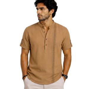 Camisa Casual de Lino y Algodón para Hombre, Color Camel, Cuello Mandarín, Manga Corta, Transpirable, Verano, Mangas Enrollables, Bordada, Personalizada - Product Image 1