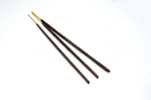 Varillas de incienso de madera de agar Oud árabe respetuosas con el medio ambiente 100 + aromas Agarbatti sin carbón etiqueta personalizada de larga duración precio de fábrica - Product Image 4