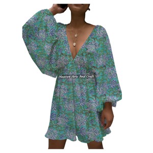 Vestido de verano elegante para mujer europea y americana, con cuello en V profundo, estilo farol, nuevo, sexy, con tirantes y estampado natural. - Product Image 4