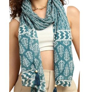 Écharpe pour femme en coton premium, style bohème, bicolore, imprimé à motifs, avec pompons, légère, pour l'été et la plage - Product Image 1