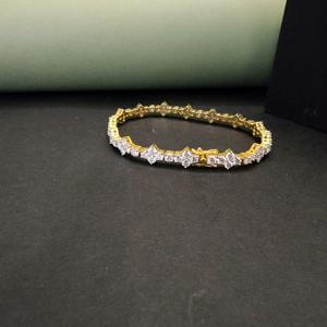 Pulsera de Lujo Chapada en Oro de 18K con Diamantes, Diseño Floral de Corte Brillante Redondo, Engaste de Garra, Joyería de Eslabones para Mujer, Boda - Product Image 2