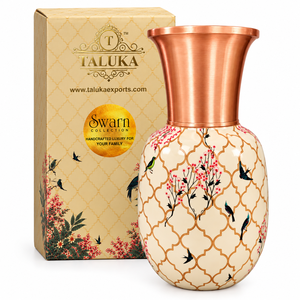 Carafe/Pichet en cuivre de fabrication indienne avec motif d'animaux sauvages et de fleurs, 1000 ml, décoratif de luxe pour la maison - Product Image 1