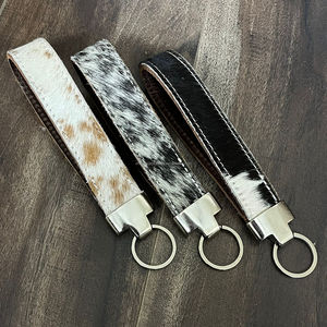 พวงกุญแจหนังวัวแท้แบบใหม่ พร้อมขน  ทนทาน ใช้ได้ทั้งชายและหญิง สำหรับกระเป๋า รถยนต์ และใช้ในชีวิตประจำวัน - Product Image 6