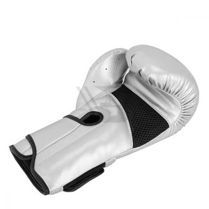 ถุงมือหนังสั่งทำพิเศษสำหรับ MMA มวยไทย และการฝึกซ้อมมวย - ระบายความชื้นได้ดี ทนทาน สำหรับผู้ใหญ่ทุกเพศทุกวัย  รับทำแบรนด์ตามสั่ง - Product Image 4