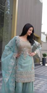 Robe de mariée élégante en soie bleu clair brodée, style indien et pakistanais, avec voile et parure de bijoux pour femme, longueur ras du sol, toutes saisons - Product Image 6