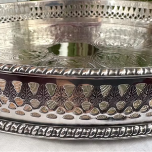 Bandeja Redonda Moderna de Aluminio Dorado de Lujo Vintage, Hecha a Mano, Duradera, para Decoración del Hogar, Cocina y Bodas - Product Image 1