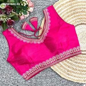 Blusa sin mangas de seda milanesa de alta calidad con cuello y borde con trabajo de hilo de lentejuelas y zari, espalda abierta y acolchada, suministro al por mayor. - Product Image 1