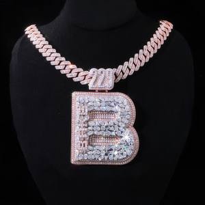 Pendentif Lettre Moissanite Tendance Effet Givré Coupe Ronde Brillante en Argent 925 pour Chaîne Cubaine Personnalisée Certifiée - Product Image 3