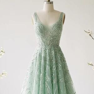 ชุดราตรีสีเขียวมิ้นท์ประดับด้วยลูกปัดทำมือระดับพรีเมียม แบบยาว ไม่มีแขน สำหรับงานพรอม ผู้ผลิตจำหน่ายส่ง - Product Image 1