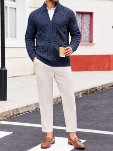 เสื้อถักปักลายตามสั่ง เนื้อผ้านุ่ม อุ่นสบาย แขนยาว แฟชั่นลำลอง สวมใส่สบาย สำหรับการผลิตแบบ OEM - Product Image 2