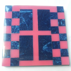 Dessous de verre minimalistes en résine avec effet marbré Ensemble de sous-verres modernes et élégants Décoration de table et accessoires Tapis et coussin - Product Image 4