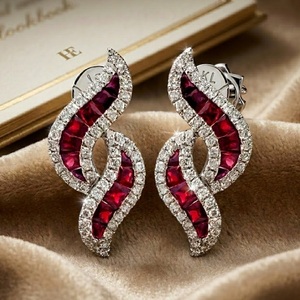 Pendientes de Oro Blanco de 18K de Lujo con Rubíes y Diamantes, Diseño en Forma de S, Ondulados, Curvos, con Engaste Invisible, como Regalo para Nueva Mamá - Product Image 1