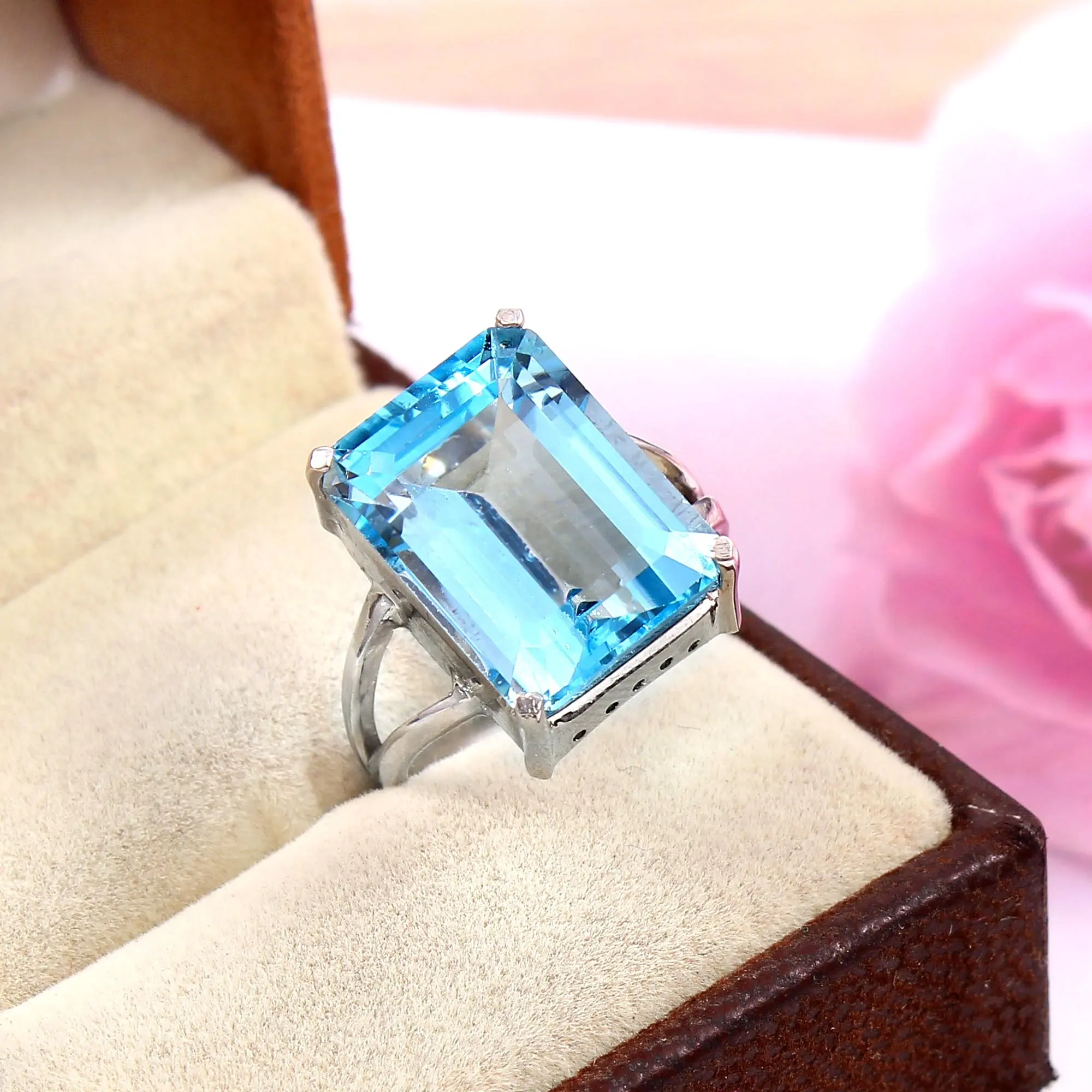 Batu Potong Batu Batu Topaz Biru Langit Alami Kualitas Baik Mata Batu Ukuran Besar Bersih 925 Perak untuk Membuat Perhiasan Cincin Wanita