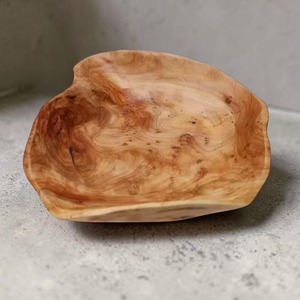Bol de service décoratif en bois d'acacia multicolore au design classique et à la forme unique pour table à manger - Product Image 5
