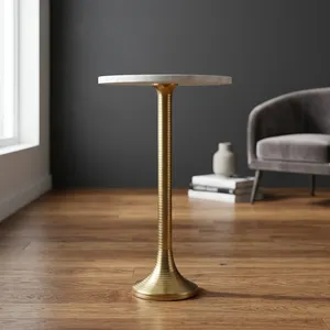 Table d'appoint moderne avec plateau rond en marbre et base en métal décorative en forme de feuille, meuble d'appoint de luxe pour la décoration du salon et de la chambre - Product Image 1