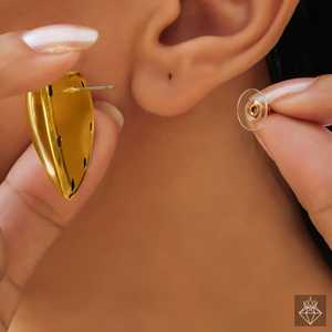 Boucles d'oreilles en alliage coeur anti-ternissement PRAO clous en forme de coeur à la mode pour les femmes - Product Image 1