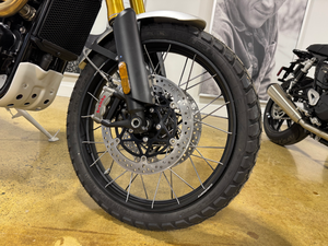 Revendeurs de Confiance pour Moto Triumph Scrambler 1200 XE 1200cc 2025 à Vendre - Product Image 4