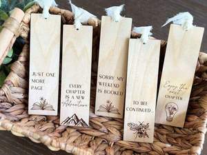 Wholesale VIFARMEX High Quality Solid Wood Hanging Sign Various Colors Minimalist/Rustic Design <b>Decoration</b> - Product Image 5