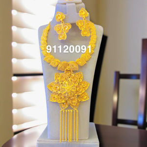 AWAIS HOUSE Nuevo Conjunto de Joyería para Mujer de Latón Chapado en Oro con Diamantes, Estilo Hiphop, Collar y Pulsera Gruesos para Boda y Fiesta - Product Image 1