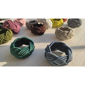 Juego de Servilleteros con Nudos Coloridos, Accesorio de Decoración de Mesa Hecho a Mano para Cenas Elegantes, Bodas y Fiestas en Casa - Product Image 1