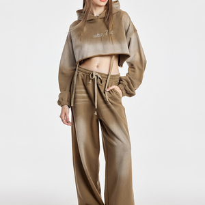 Ensemble de survêtement décontracté 2 pièces pour femme 2026 : Hoodie court et pantalon large délavé à l'acide – Collection Streetwear et Lounge - Product Image 3