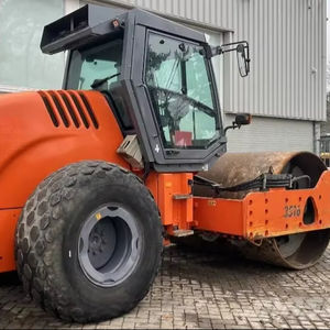 Rouleau compresseur vibrant à tambour unique Hamm 3516 de qualité supérieure avec pompe HYDAC et haute efficacité - Product Image 1