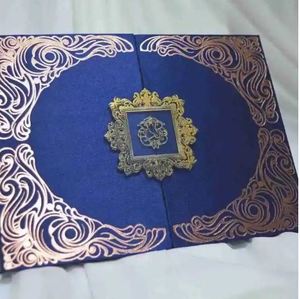 Folio d'invitation de mariage en satin bleu royal avec monogramme personnalisé à prix abordable par le fabricant Wedding Card - Product Image 2