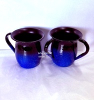 Taza colgante para lavado de manos de acero inoxidable con doble asa, esmaltada con purpurina azul, con patrón de follaje primaveral, hecha a mano, para rituales judíos.