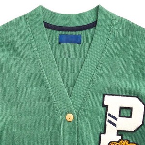 Cárdigan Verde de Punto para Mujer, Cuello en V, Manga Larga, Estilo Urbano, Logotipo P Bordado, Parche con Número 67, Diseño Vintage - Product Image 2