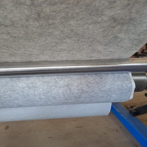 Rouleau de feutre non tissé perforé à l'aiguille de polyester auto-adhésif fabriqué au Viet Nam pour tissu de décoration intérieure - Product Image 4