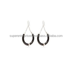 Pendiente de cuerno redondeado para mujer, joyería de diseño al por mayor, fabricante y distribuidor - Product Image 1