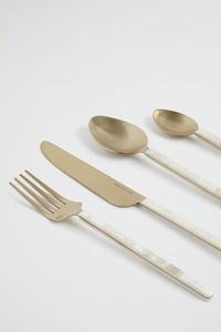 Ensemble de couverts de luxe en acier inoxydable avec manche en résine moderne, cuillère, fourchette, couteau, réutilisables, écologiques, pour les fêtes - Product Image 4