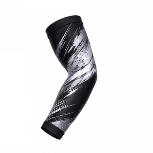 Mangas de compresión para hombre, personalizadas, para fitness, deportes, ciclismo, correr, entrenamiento, transpirables, elásticas, de soporte y protección. - Product Image 3