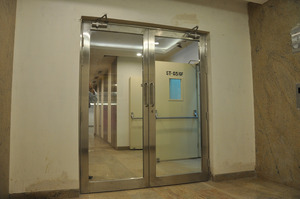 Porte en verre ignifuge de haute qualité pour appartements résidentiels, hôtels et centres commerciaux, disponible à la vente - Product Image 4