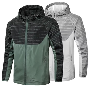 Veste coupe-vent légère pour homme, anti-UV, avec capuche et fermeture éclair, design patchwork, pour activités estivales en plein air, protection légère - Product Image 1