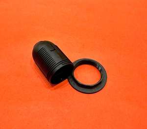 Portalámparas de Plástico Negro E27 con Anillo de Fijación y Bloqueo Automático al por Mayor - Product Image 3