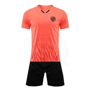 Meilleures ventes, uniforme de football de haute qualité, design personnalisé, protection UV, respirant, évacuation de l'humidité, séchage rapide, printemps-automne - Product Image 1
