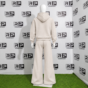Ensemble de survêtement épais beige uni avec logo personnalisé, comprenant un sweat à capuche ample en molleton et un pantalon de survêtement baggy – Prix de gros - Product Image 4