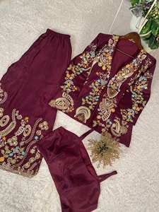 Conjunto Étnico Moderno de Seda Chinon para Mujer - Koti y Palazzo con Bordado de Lentejuelas y Blusa Completamente Cosida - Product Image 4