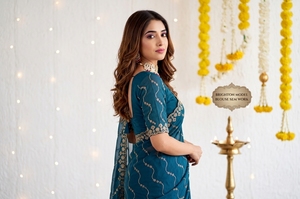 Sari de Seda Color Verde Azulado de AARA Fashion con Bordado Dorado, Protección Solar, Prenda Tradicional India, Diwali, para Mujer, Largo hasta el Suelo, Corte Regular - Product Image 6
