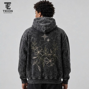 Sudadera con capucha para hombre con efecto acid wash, bordada, combina textura vintage, comodidad y calidez con costuras artísticas para un estilo urbano moderno. - Product Image 3