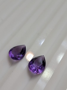 พลอยแอมเมทิสต์ทรงลูกแพร์เหลี่ยมเพชรพลอยสีน้ำเงินลอนดอน 1.2 กะรัต แท้ 100% ขนาด 6x8 มม. สำหรับทำต่างหู - Product Image 2